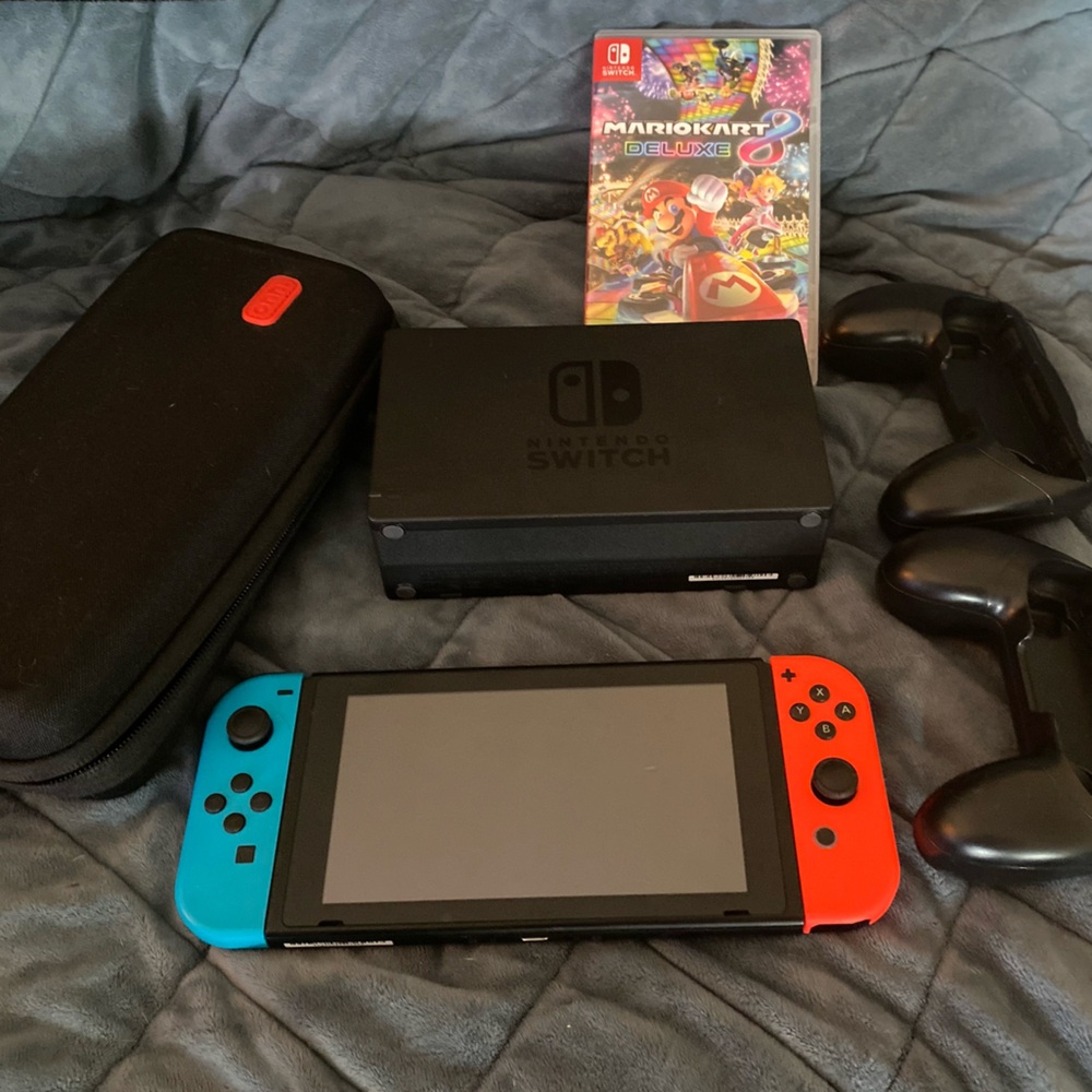 Nintendo Switch Mario Kart Deluxe 8
